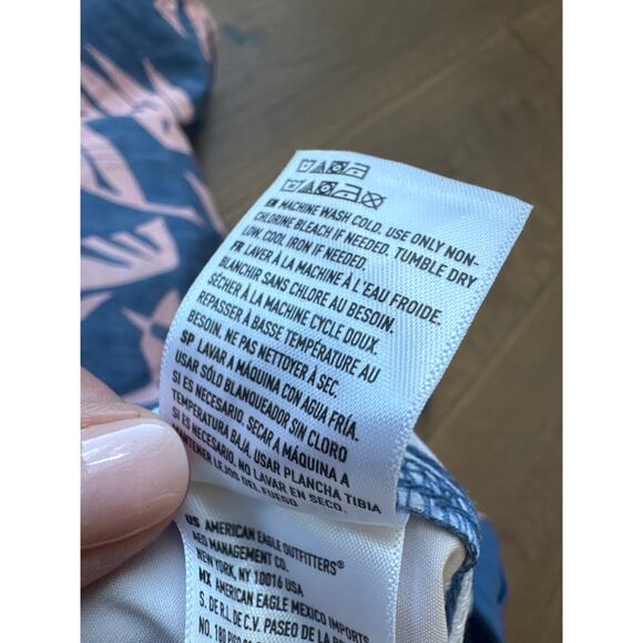 American Eagle Board Swim Shorts Tropical Pink Blue Mens Medium NWOT - Picture 7 of 9